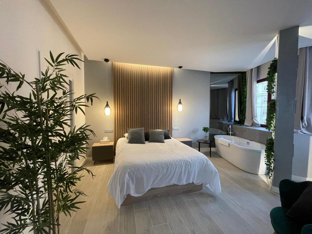 Miluisuites Loft And Spa Catedral. Santander Exterior photo